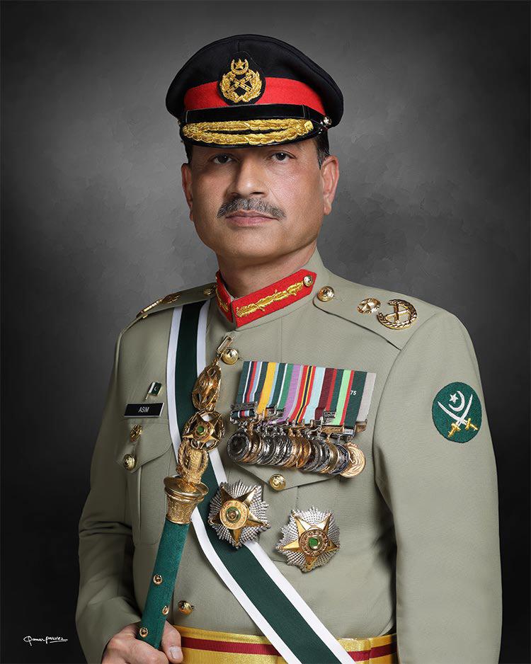 قائد الجيش الباكستاني يدعو إيران لإقناع الحوثيين بوقف استهداف منشآت الطاقة السعودية