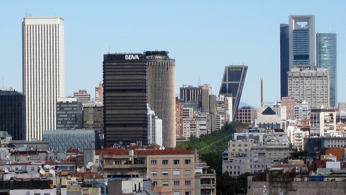 أسعار المنتجين في إسبانيا تتسارع بقوة إلى 13.2% سنوياً خلال آب